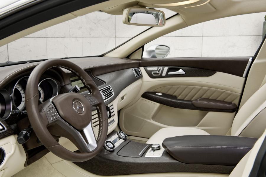  Mercedes-Benz Shooting Break Concept 2010 года  (фото 41 из 65)